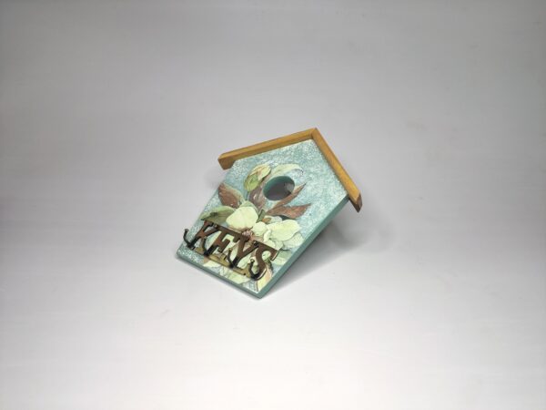 Lone Magnolia wooden decoupage key holder
